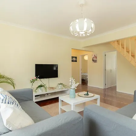 Happy Holiday Apartment